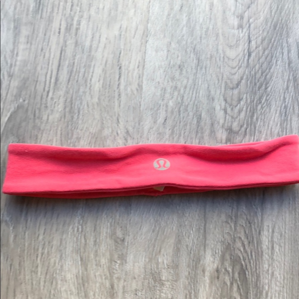 Lululemon headband with no slip inside